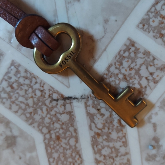 VTG Fossil 100% Genuine Brown Leather Crossbody/Shoulder Bag. Adjustable Strap - Picture 11 of 14